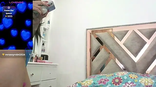 CorinaSmith28 online show from March 10, 2026, 9:31 pm