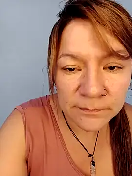 Skylar-Vox- online show from February 10, 2025, 5:41 pm