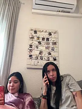 daniniescobarr online show from March 26, 2026, 1:17 pm