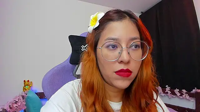  Moon Johnson online show from November 11, 2025, 2:00 am