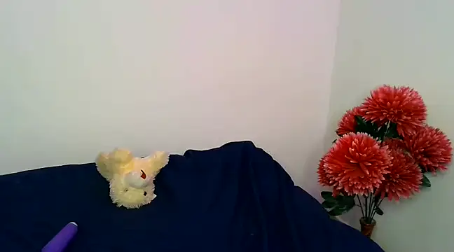 Snapshot of SUZY_FROMUS chatting on December 9, 2024, 12:08 pm SUZY FROMUS online show from December 9, 2024, 12:08 pm