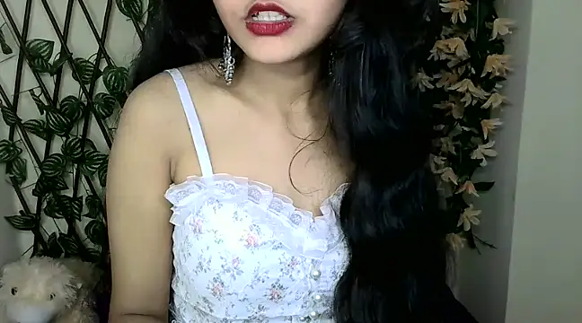 Snapshot of SUZY_FROMUS chatting on January 18, 2025, 7:58 pm SUZY FROMUS online show from January 18, 2025, 7:58 pm