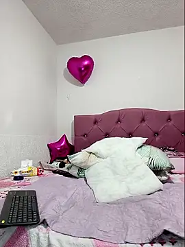 Melinaa-sex online show from December 4, 2025, 10:13 am