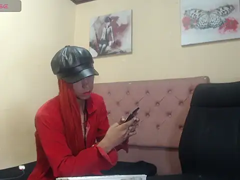 Angiee Ts online show from September 29, 2025, 1:49 pm