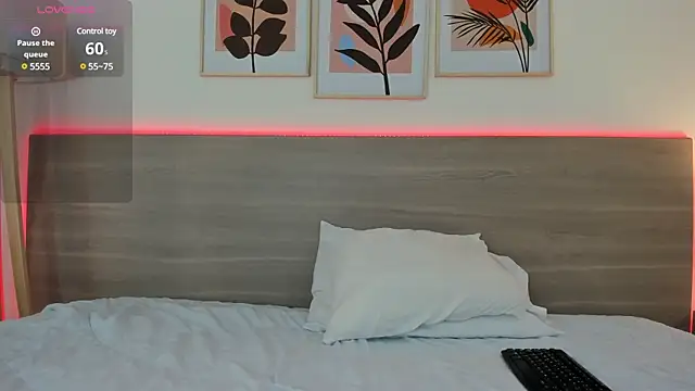 nataliiiiia online show from February 14, 2025, 11:42 am