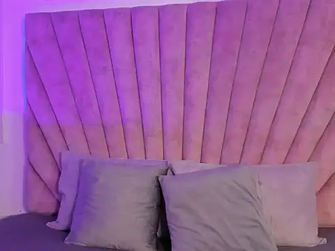 Snapshot of EmmaBecket2 chatting on February 3, 2026, 3:26 am EmmaBecket2 online show from February 3, 2026, 3:26 am