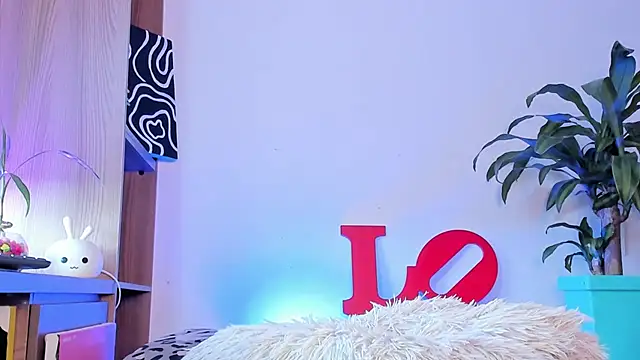 adelarangel online show from June 14, 2026, 9:06 pm