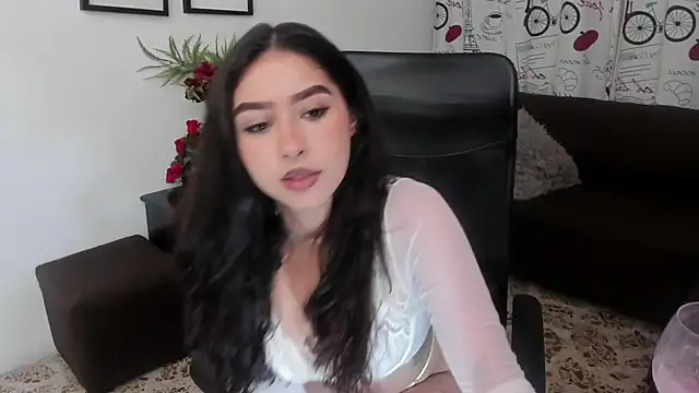 Danielacossio online show from September 28, 2025, 4:07 am