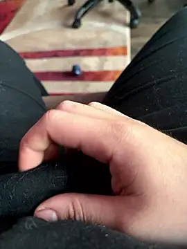 themasteer69 online show from December 3, 2024, 8:06 pm