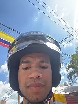 Snapshot of Camilo_Marin chatting on July 13, 2026, 7:05 pm Camilo Marin online show from July 13, 2026, 7:05 pm