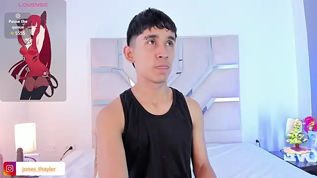 Thayler jones online show from December 15, 2025, 11:36 am