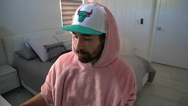 Snapshot of Your_Ice_cream chatting on February 27, 2025, 1:38 pm Your Ice cream online show from February 27, 2025, 1:38 pm