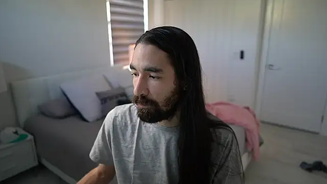 Snapshot of Your_Ice_cream chatting on March 17, 2025, 12:46 pm Your Ice cream online show from March 17, 2025, 12:46 pm