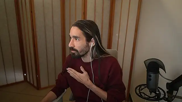 Snapshot of Your_Ice_cream chatting on November 6, 2025, 3:35 pm Your Ice cream online show from November 6, 2025, 3:35 pm