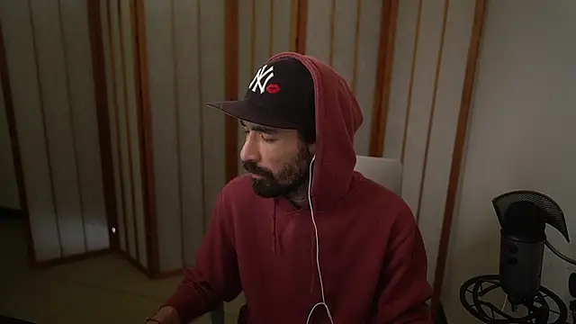 Snapshot of Your_Ice_cream chatting on November 8, 2025, 3:56 pm Your Ice cream online show from November 8, 2025, 3:56 pm