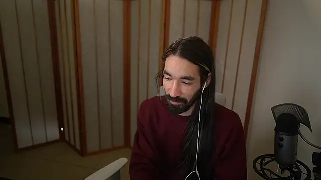 Snapshot of Your_Ice_cream chatting on November 12, 2025, 2:28 pm Your Ice cream online show from November 12, 2025, 2:28 pm