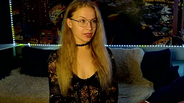 Snapshot of pusyavykusya chatting on October 27, 2025, 8:24 pm pusyavykusya online show from October 27, 2025, 8:24 pm