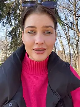 KikiWatson online show from January 30, 2025, 11:11 am