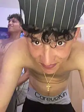 Snapshot of LatinBoysxxx chatting on January 24, 2025, 6:46 pm LatinBoysxxx online show from January 24, 2025, 6:46 pm