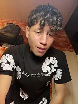 LatinBoysxxx online show from May 23, 2026, 4:00 pm