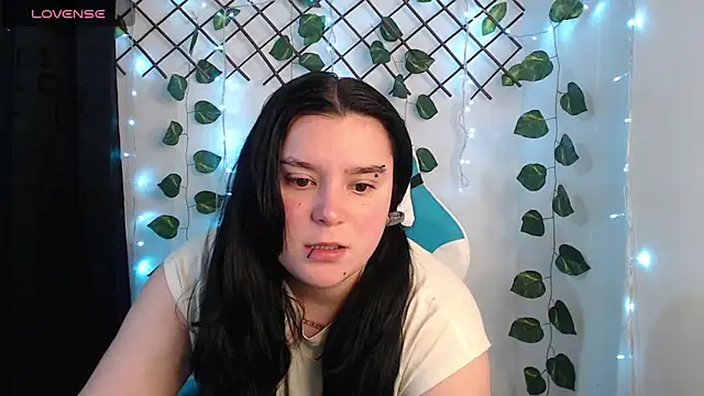 Snapshot of Nika_1_ chatting on April 19, 2026, 1:27 am Nika 1 online show from April 19, 2026, 1:27 am