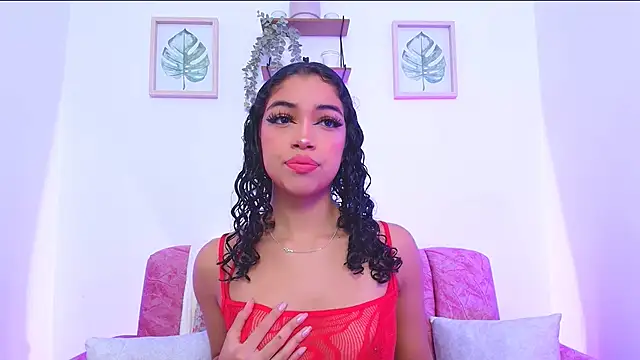 Snapshot of Sara_Jhonson chatting on December 1, 2024, 10:53 pm Sara Jhonson online show from December 1, 2024, 10:53 pm