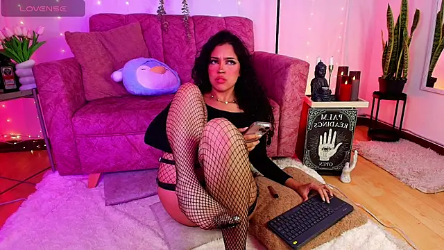 Snapshot of Sara_Jhonson chatting on May 15, 2026, 11:45 pm Sara Jhonson online show from May 15, 2026, 11:45 pm