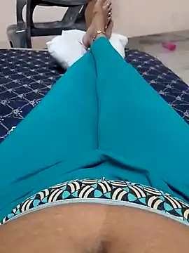 Snapshot of sneha_telugu_girl chatting on January 2, 2025, 10:16 am sneha telugu girl online show from January 2, 2025, 10:16 am