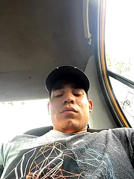 stiven-p23 online show from October 29, 2025, 9:16 pm