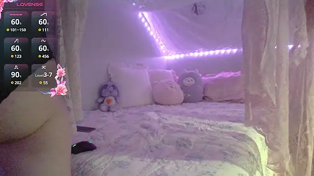 Snapshot of DanniHall chatting on March 16, 2025, 4:41 am DanniHall online show from March 16, 2025, 4:41 am