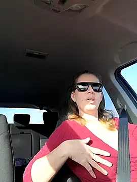 Snapshot of uber_babe chatting on January 10, 2025, 11:43 am uber babe online show from January 10, 2025, 11:43 am