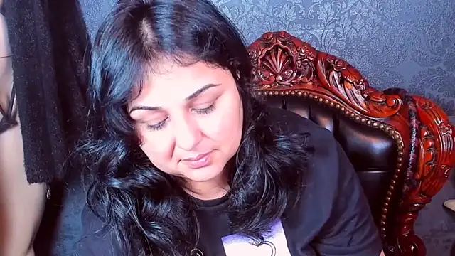 SelenaNoctis online show from February 25, 2026, 7:07 am