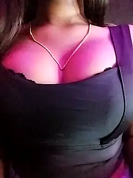 Snapshot of Esha_Babyy chatting on January 3, 2025, 4:37 pm Esha Babyy online show from January 3, 2025, 4:37 pm