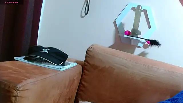 Latinnboy82 online show from April 9, 2026, 2:55 am