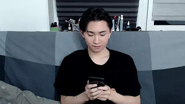 Miram Yu online show from January 26, 2025, 2:56 am