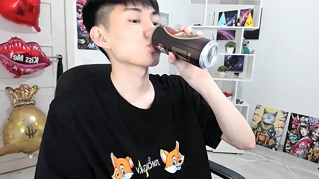 Snapshot of Miram_Yu chatting on June 17, 2026, 7:26 pm Miram Yu online show from June 17, 2026, 7:26 pm