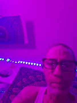 Snapshot of Undercover_Pornstar chatting on June 6, 2026, 12:10 pm Undercover Pornstar online show from June 6, 2026, 12:10 pm