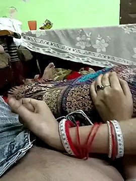 Snapshot of QUEEN-X-CPL chatting on March 2, 2025, 5:36 pm QUEEN-X-CPL online show from March 2, 2025, 5:36 pm