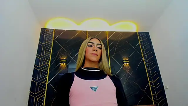 Isabella stanford2 online show from February 25, 2025, 4:42 pm