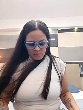 Zara Jackson online show from May 20, 2026, 2:45 pm
