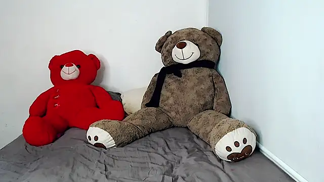 Snapshot of SamanthaaSmitt chatting on February 4, 2025, 9:41 pm SamanthaaSmitt online show from February 4, 2025, 9:41 pm