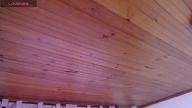 Snapshot of julz_03 chatting on November 5, 2025, 11:32 am julz 03 online show from November 5, 2025, 11:32 am