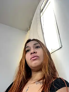 Alba Grey online show from December 15, 2025, 4:22 pm