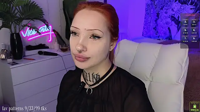 violetviolator online show from November 7, 2025, 4:12 am