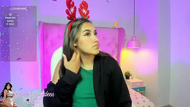  Sophie  miller online show from December 1, 2025, 7:30 pm