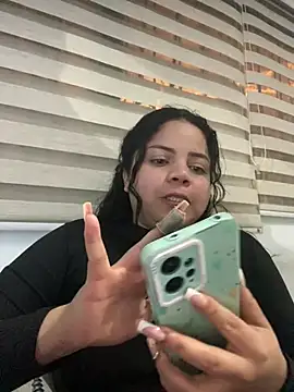 Snapshot of Elaa_euphoria chatting on December 31, 2024, 2:19 am Elaa euphoria online show from December 31, 2024, 2:19 am