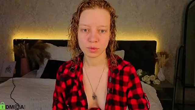 Snapshot of Michelle_Blond chatting on March 26, 2026, 8:20 am Michelle Blond online show from March 26, 2026, 8:20 am