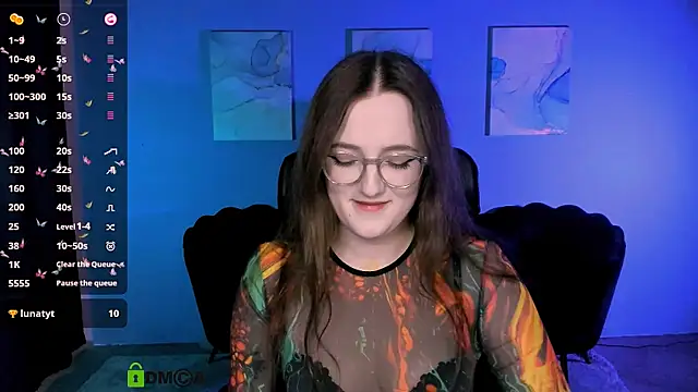 Snapshot of luna_berryy chatting on November 9, 2025, 8:29 pm luna berryy online show from November 9, 2025, 8:29 pm