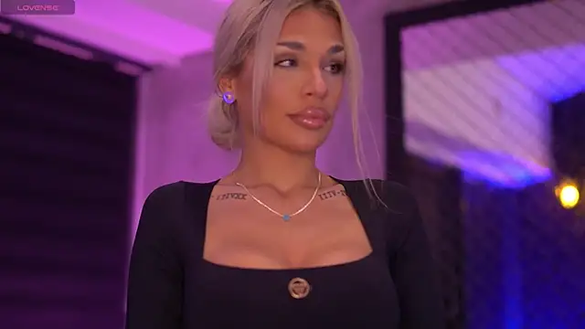 Snapshot of Candy_Ivy chatting on October 29, 2025, 5:47 pm Candy Ivy online show from October 29, 2025, 5:47 pm