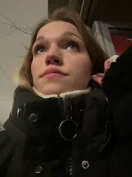 KitteCat online show from December 14, 2024, 5:58 pm